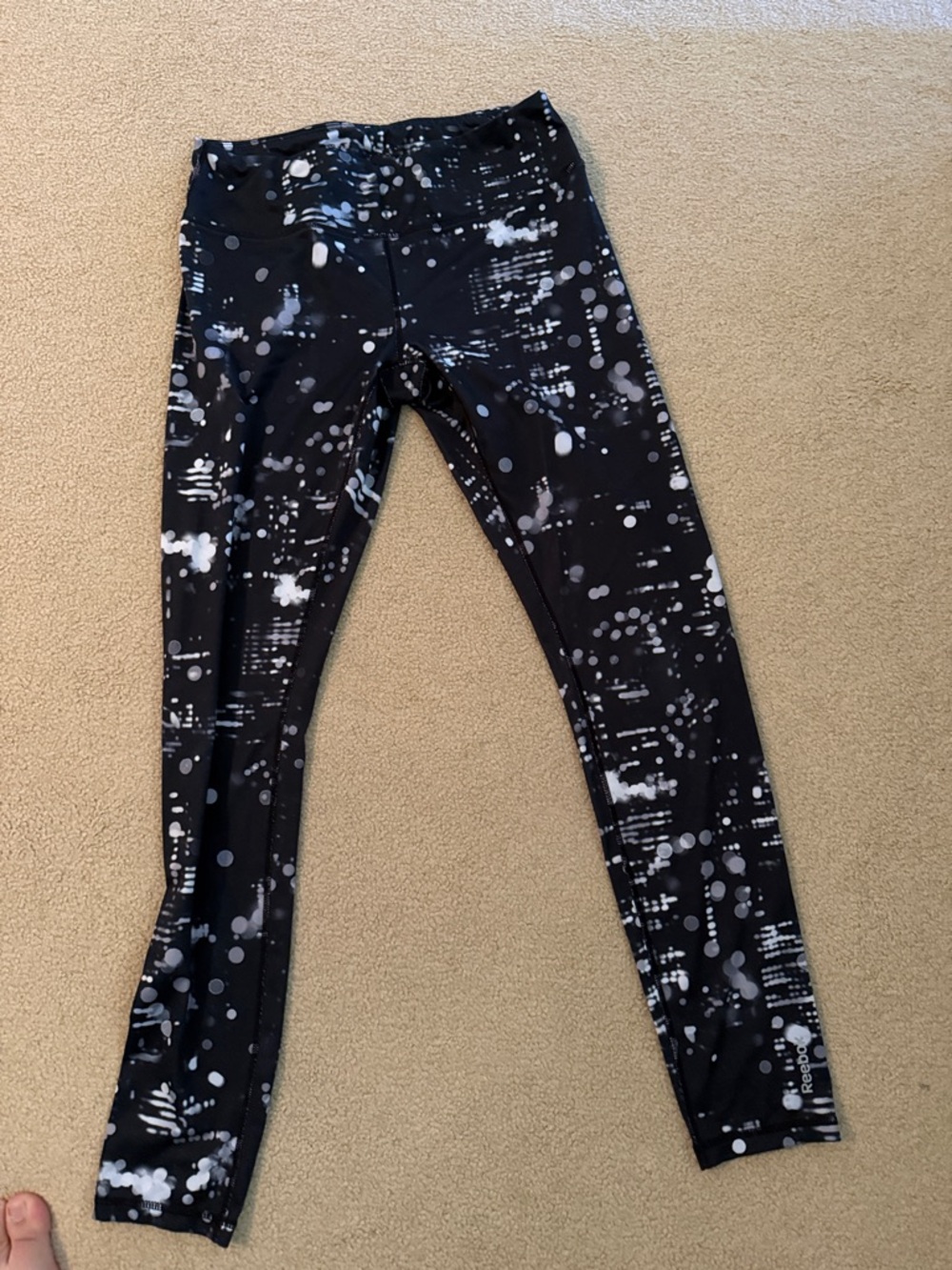 Reebok Black & White Abstract Speckle Leggings
